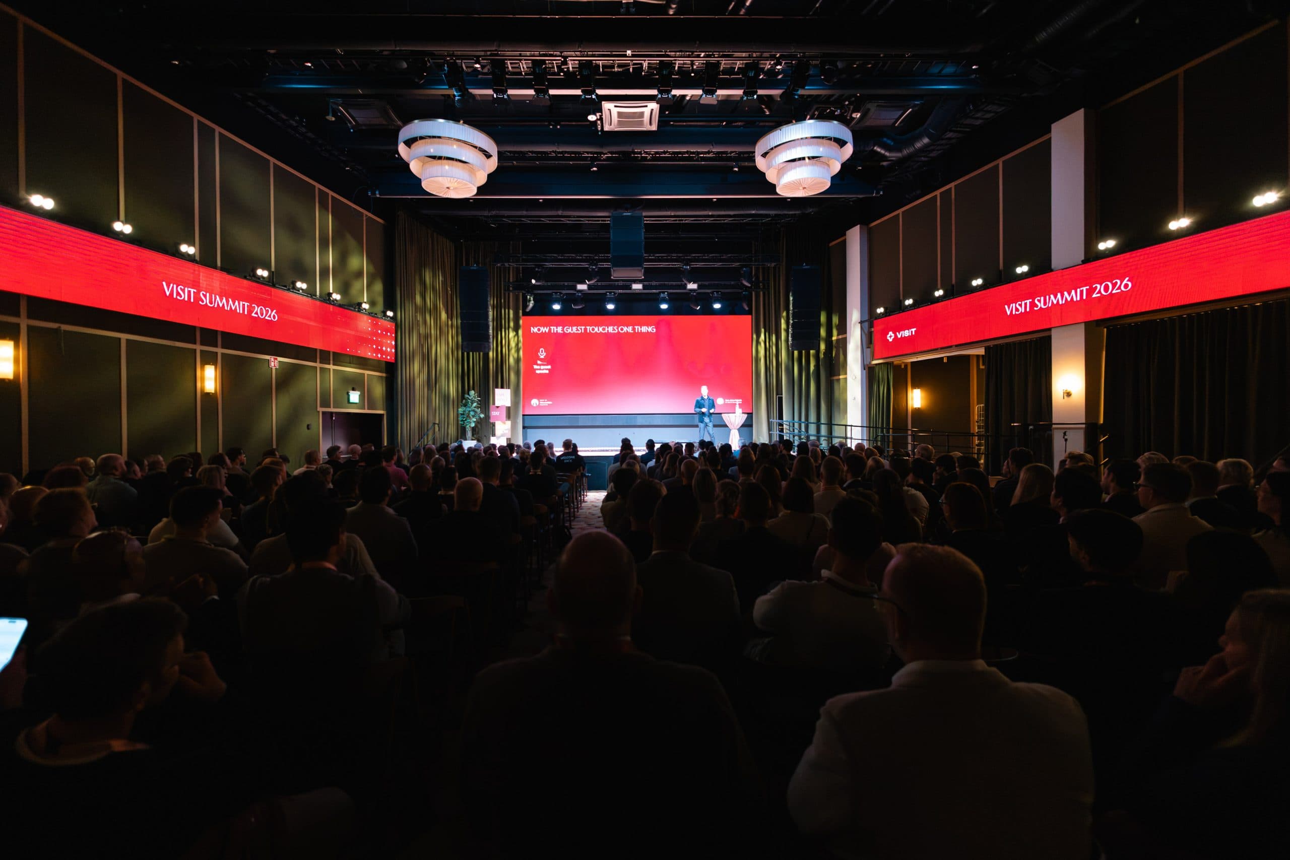 VISIT Summit 2026, the key note about agentic commerce. 400 people in the audience